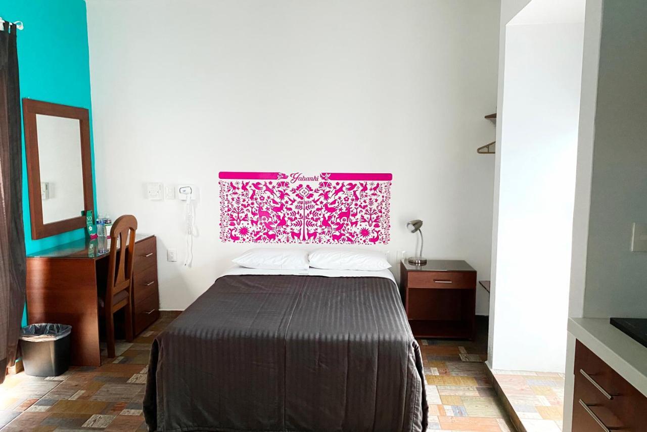 Yabanhi Hostel Oaxaca Экстерьер фото